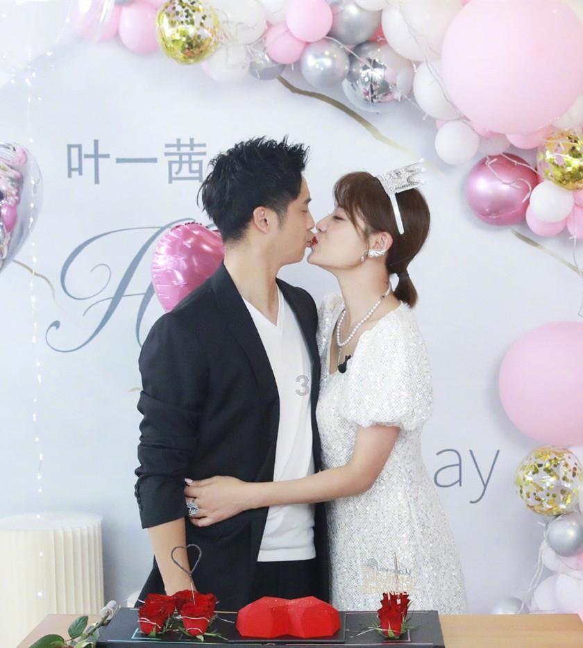 圣女战旗